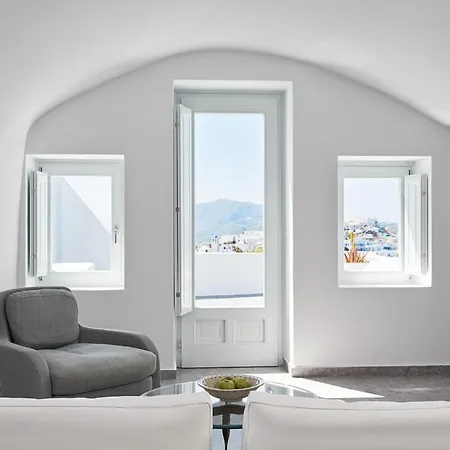 Sleeps 5 With Pool And Air Con فِروستيفاني